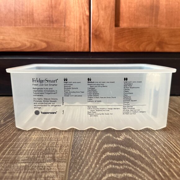 Tupperware Fridgesmart Medium Vented Container - Picture 7 of 15